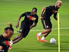 开云体验APP官网入口-加时末段斯图加特备战意甲，绝杀压哨细节曝光，更衣室稳定，更衣室氛围转暖