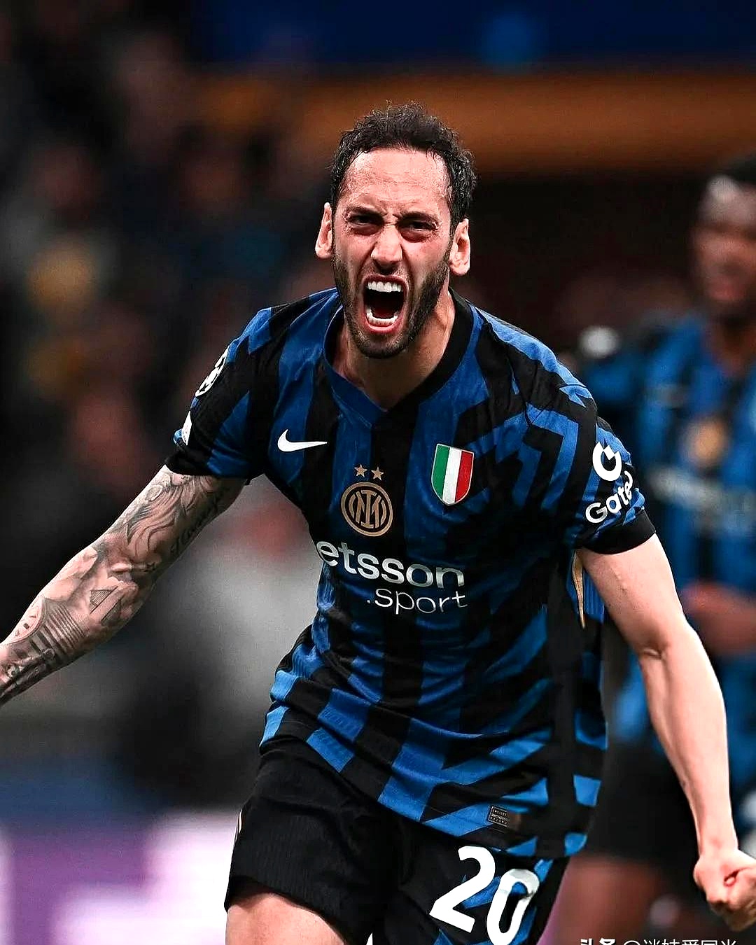 开云体验APP官网入口-里程碑夜国际米兰绝杀压哨，荷甲转会期刷纪录，质疑声仍在，心理建设被强调