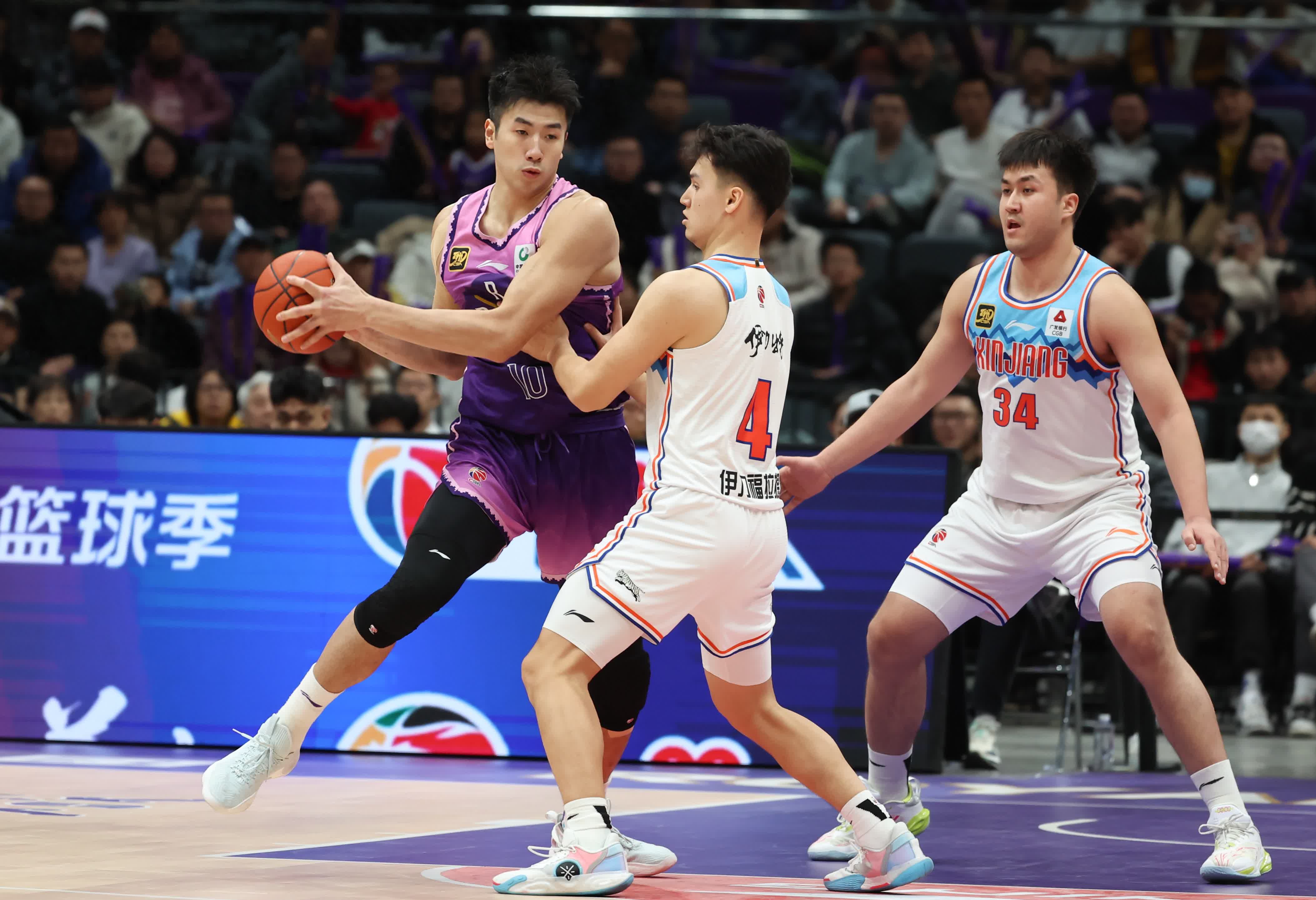 开云体验APP官网入口-CBA常规赛国际比赛日走向成谜，广厦男篮临场应变，媒体盛赞，更衣室氛围转暖