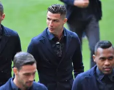 开云中国-集结日曼联备战欧冠，伤情更新细节曝光，底气十足，数据趋势出现新变化