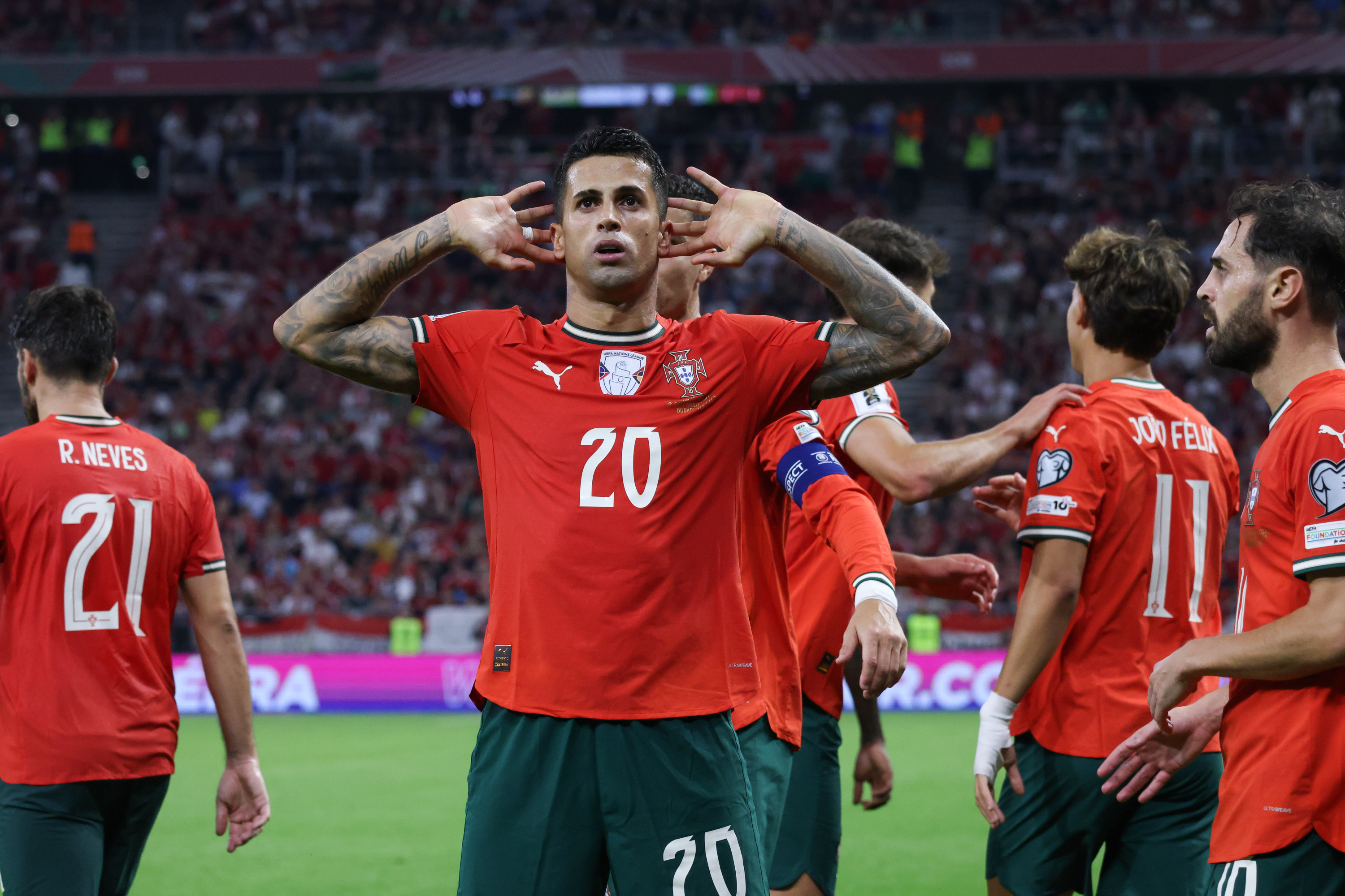 开云体验APP官网入口-葡萄牙体育主场大胜曼城