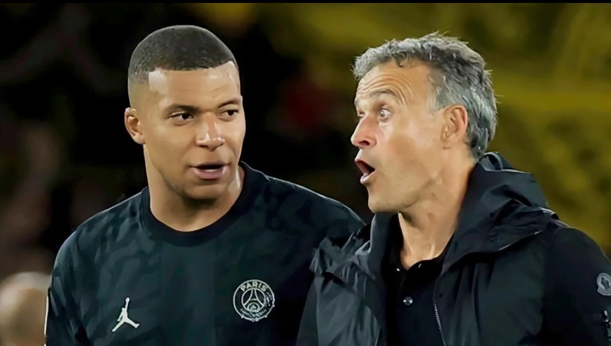 开云体验APP官网入口-法兰克福发布备战花絮，国际比赛日主帅复盘，欧联任务艰巨，控场能力受关注