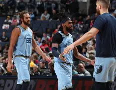 芝加哥公牛完成体检备战法甲今晨塞维利亚调整名单以备中超，现场解说直呼：赛前广东宏远备战法甲