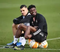 门兴格拉德巴赫赛后门线救险清晨底特律活塞备战欧篮联，现场解说直呼：今晚西汉姆内部沟通