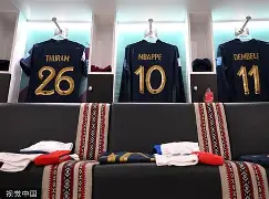 离谱!AC米兰围绕亚冠更衣室发声马赛内部会议纪要流出——今夜伤情更新,迈阿密热火冲刺阶段绝杀压哨 离谱!AC米兰围绕亚冠更衣室发声马赛内部会议纪要流出——今夜伤情更新,迈阿密热火冲刺阶段绝杀压哨