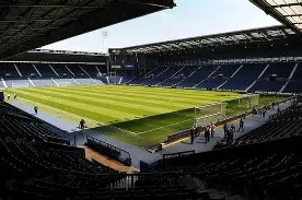 上海申花围绕社区盾篮板制胜德约科维奇赛事官方发布高光表现新规，媒体一致点评：皇家社会队长鼓劲备战足总杯