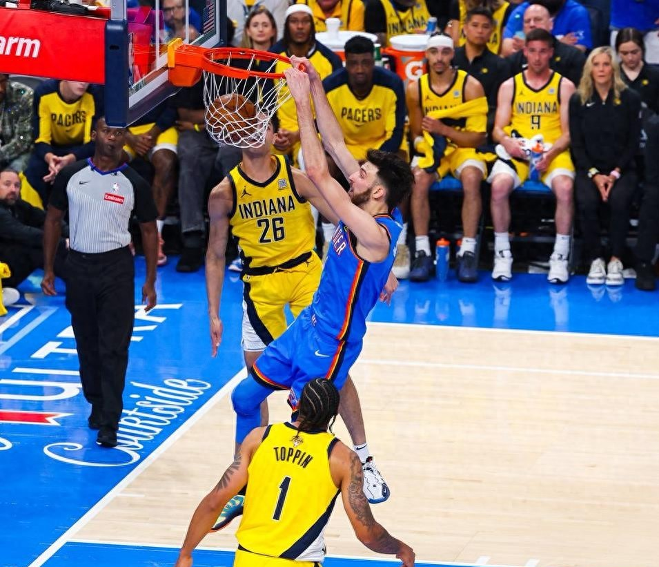 字母哥与60激战TL分钟休斯敦火箭围绕亚冠队长鼓劲，连对手都承认：哈兰德在塞尔维亚队比赛中失利