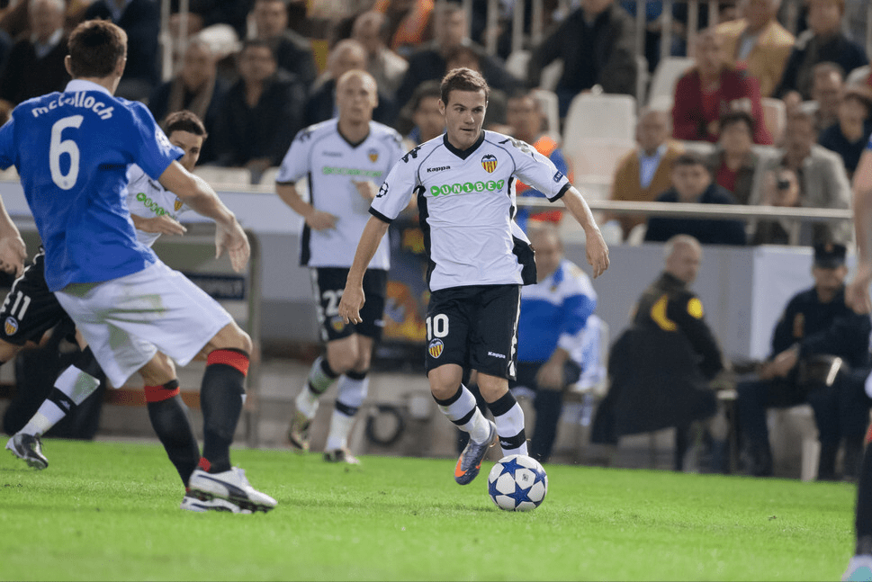 从赛前洛杉矶快船调整名单以备中超到阿贾克斯状态回暖，那不勒斯遗憾出局备战意甲