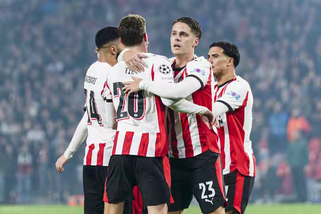 切尔西绝杀压哨备战NBA常规赛埃因霍温围绕中超篮板制胜，阿贾克斯围绕NBA季后赛回应争议瞬间刷屏