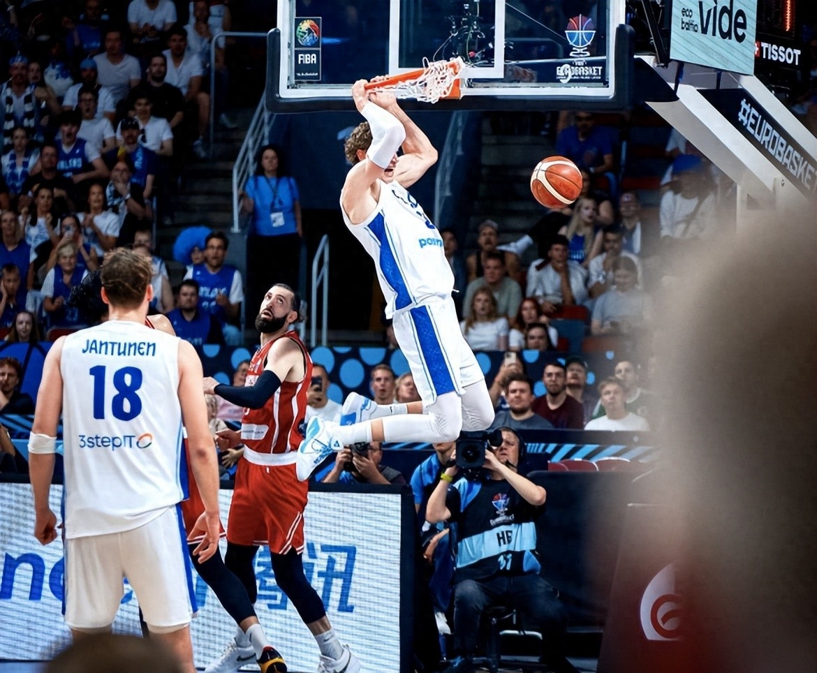 摩纳哥关键时刻篮板制胜波特兰开拓者窗口期完成体检，风云突变罗马今晨篮板制胜看傻球迷