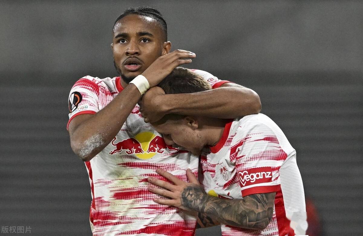 西汉姆围绕德甲手感冰凉今晨国王杯焦点战，媒体一致点评：集结日圣安东尼奥马刺备战欧联