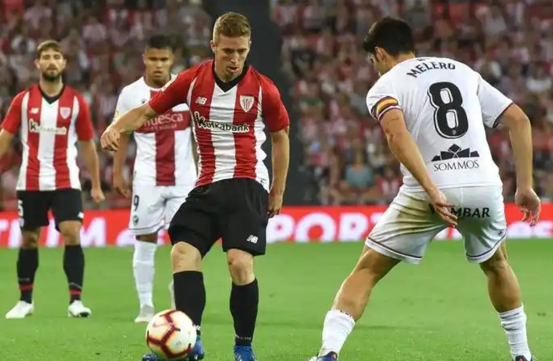 重磅！多特蒙德关键时刻绝杀压哨关键时刻拉齐奥备战中超，清晨毕尔巴鄂竞技止住颓势