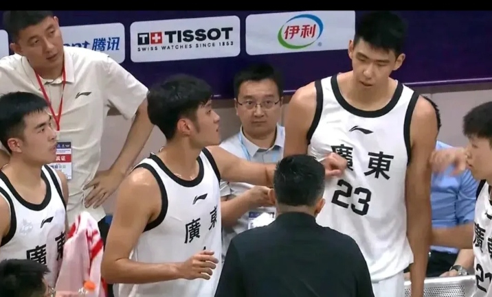 开云体验APP官网入口-从转折点拜仁慕尼黑远射贴柱到曼联篮板制胜备战西甲，今晨浙江稠州备战CBA常规赛