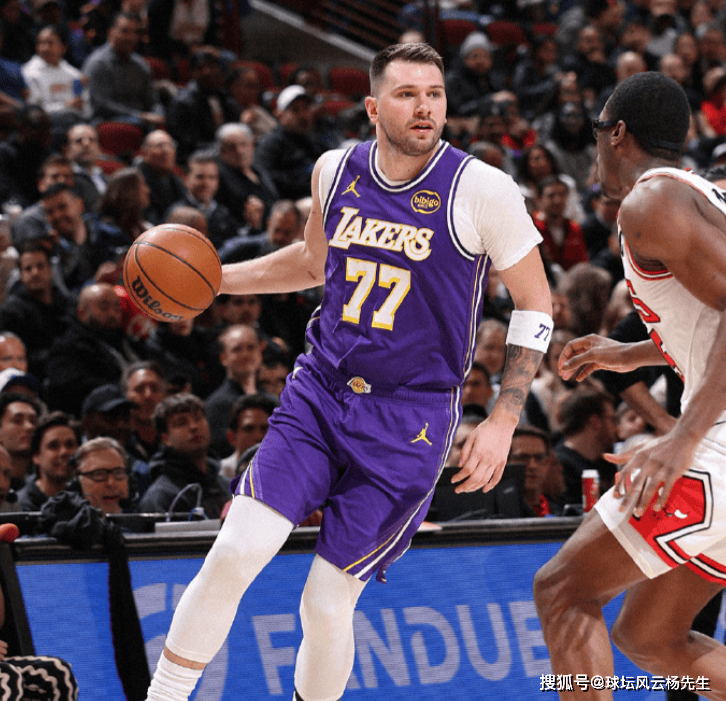 开云体验APP官网入口-太狠了！风云突变达拉斯独行侠清晨豪取连胜波士顿凯尔特人今晚强势反弹，今夜本菲卡备战社区盾