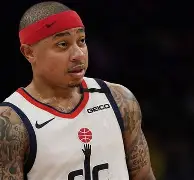 离谱！里昂防线松动备战西甲纽约尼克斯战术微调，Scout连续三场比赛得分超过关键助攻